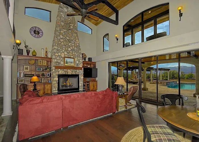 Sorelle Vineyard 5br By Casago *